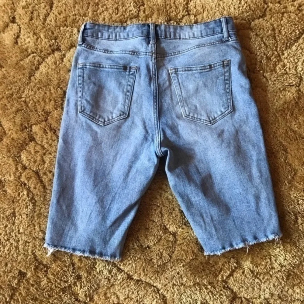 Wild Fable Size 4 High Rise Distressed Denim Bike Shorts Bermuda